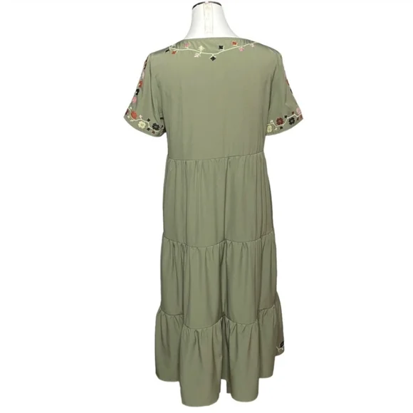 CURVEDREAM Floral Embroidery Tiered Midi Dress - Picture 5 of 11